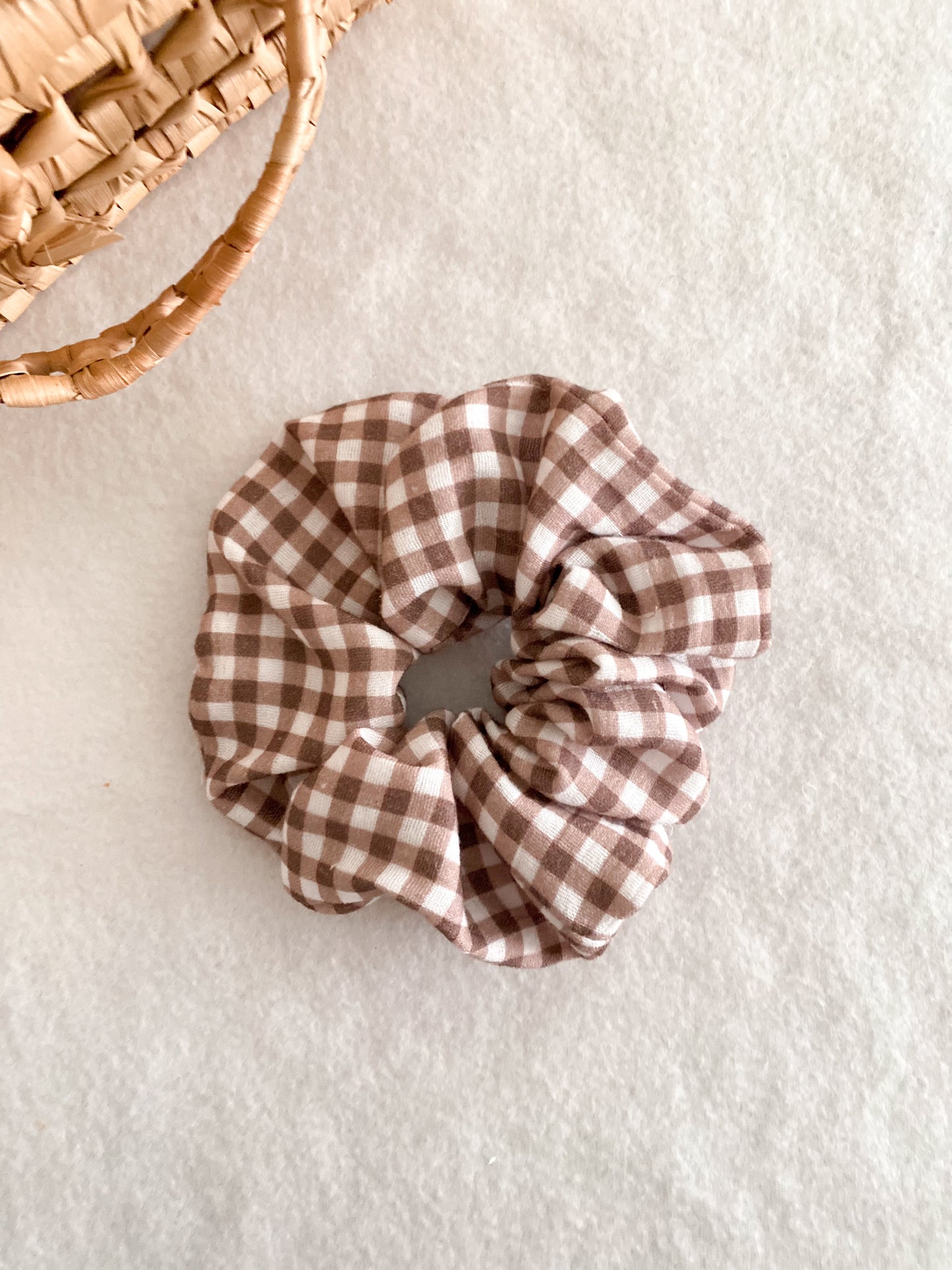 Chouchou vichy marron / scrunchie / chouchou cheveux / chouchou fait main
