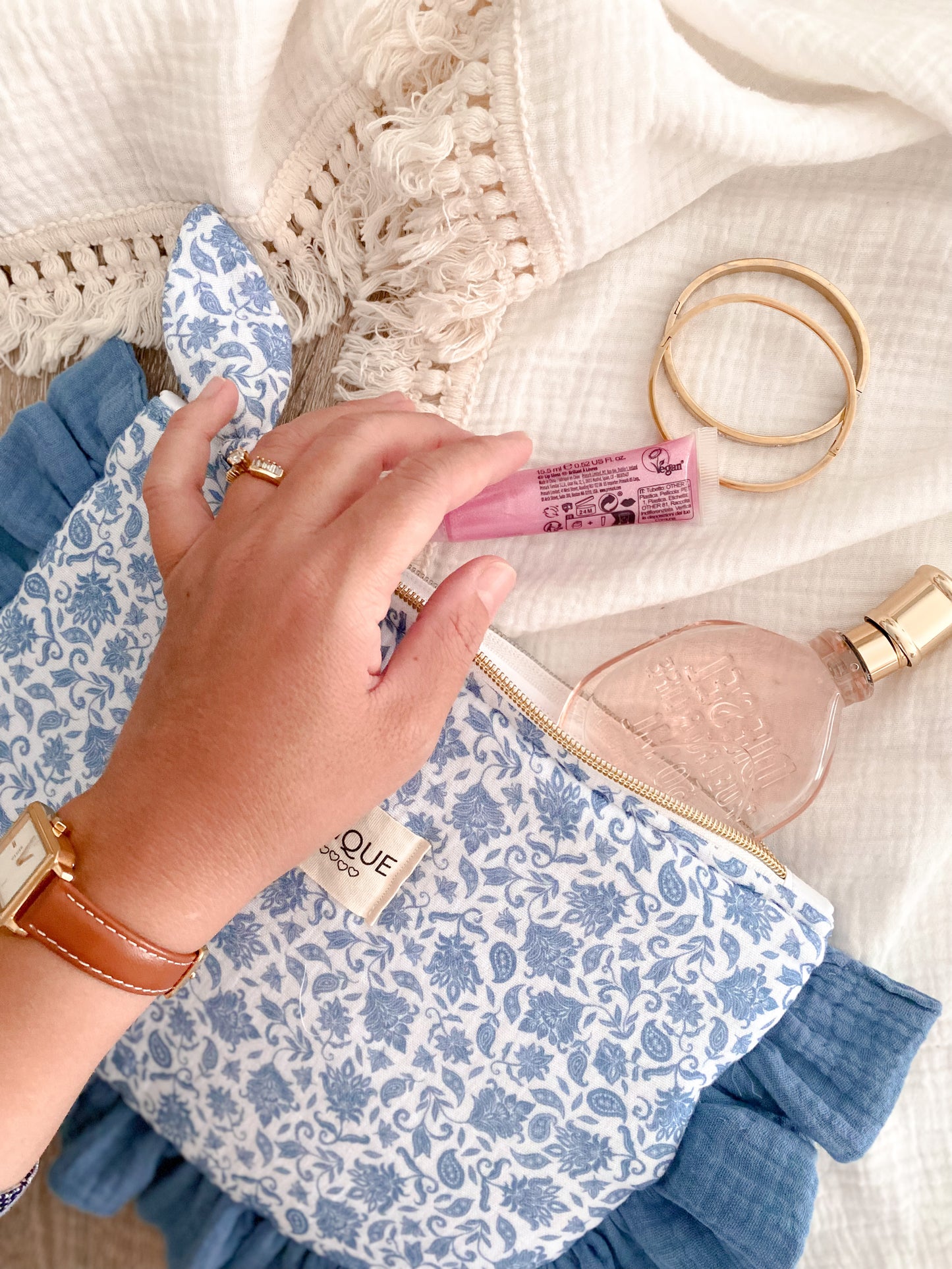Pochette froufrou bleu azur