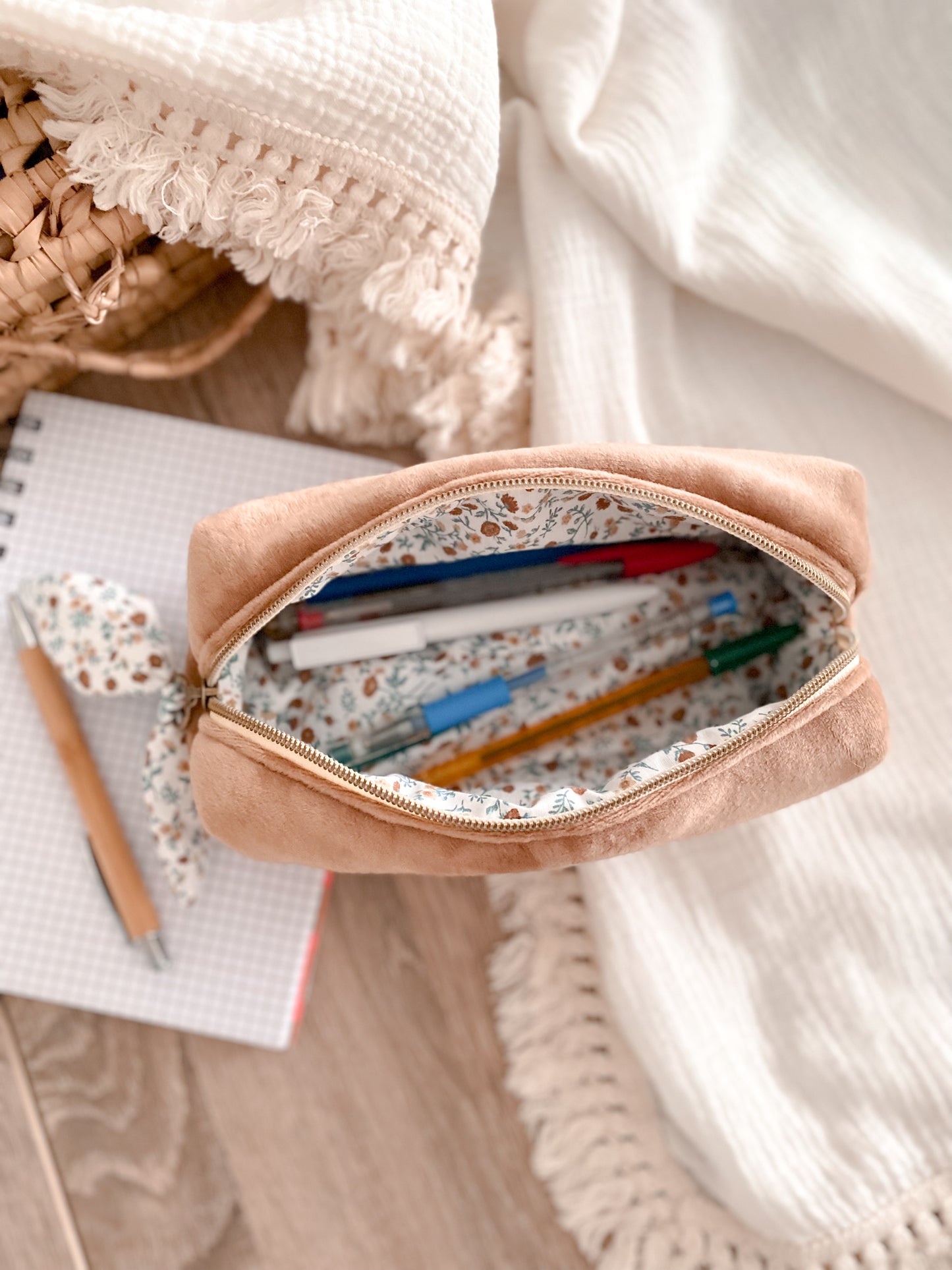 Trousse d'école fleurie bleu