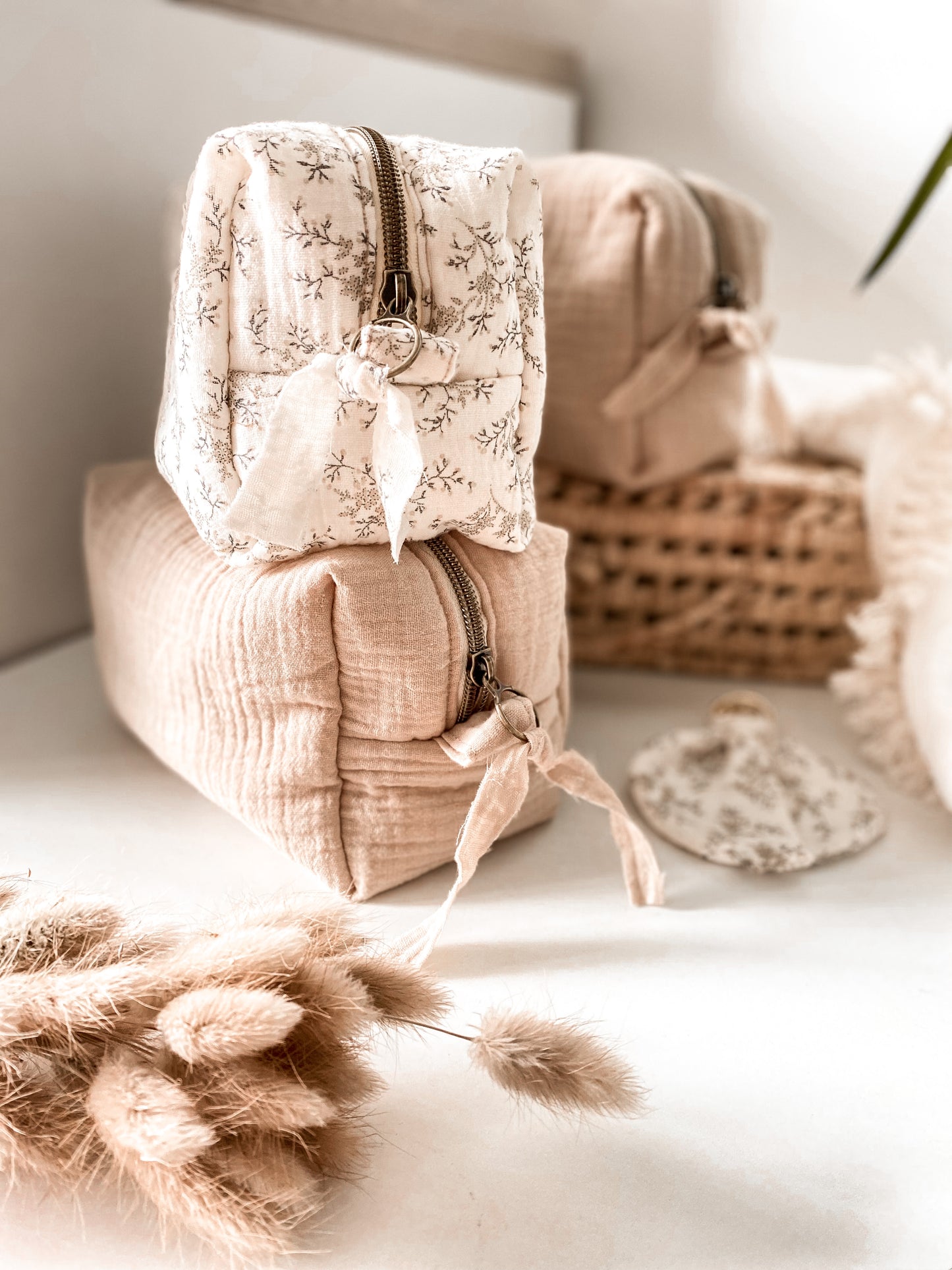 Trousse fleurie