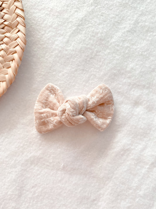 Barrette ou chouchou ou bandeau Ema beige