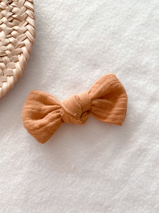 Barrette ou chouchou ou bandeau camel