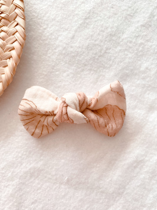 Barrette ou chouchou ou bandeau coquillage