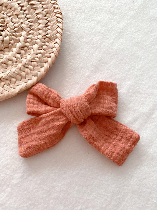 Barrette ou chouchou ou bandeau marsala