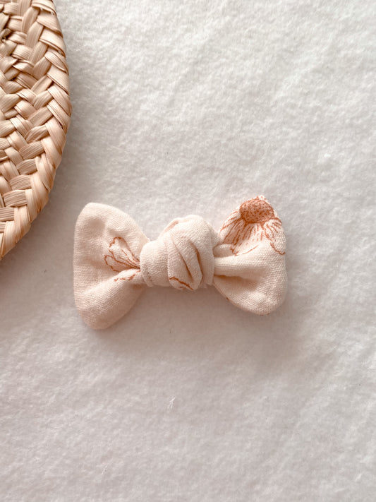 Barrette ou chouchou ou bandeau Daisy