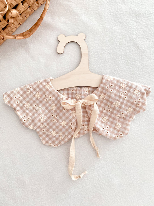 Col volanté vichy beige