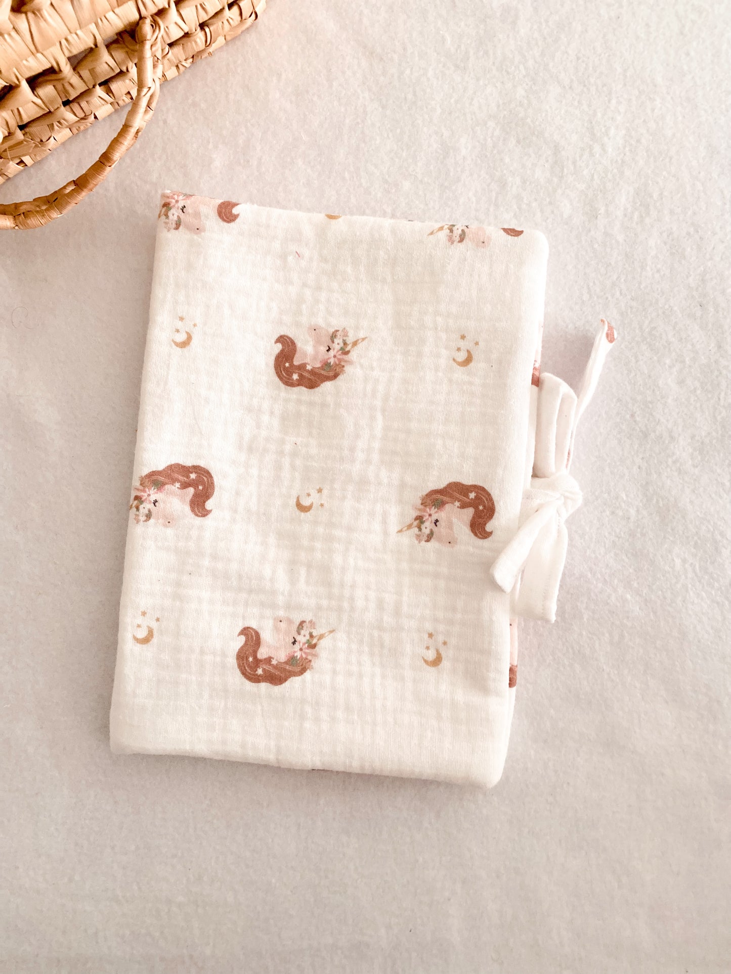 Protège Carnet de Santé Licorne - protège carnet de santé Bébé Personnalisé Prénom Fait Main – Cadeau Naissance
